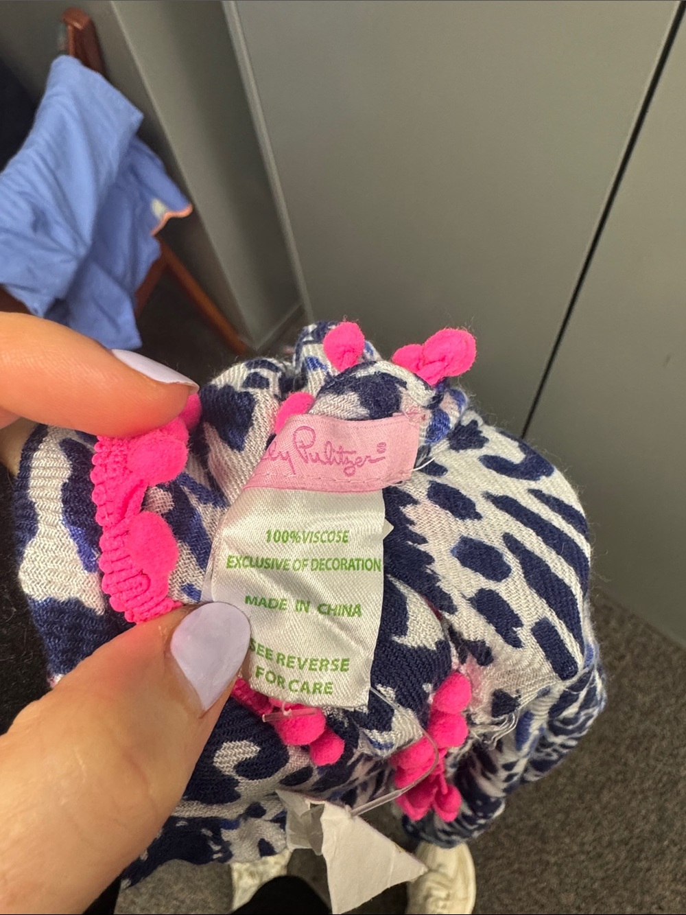 Lilly Pulitzer Inifinity Scarf - Picture 2 of 5
